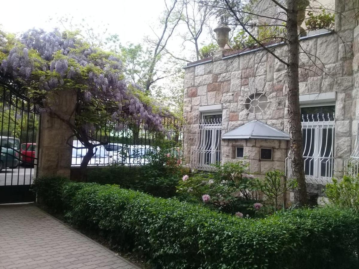 Modern Parkside Garden View Apartment Budapest Eksteriør billede